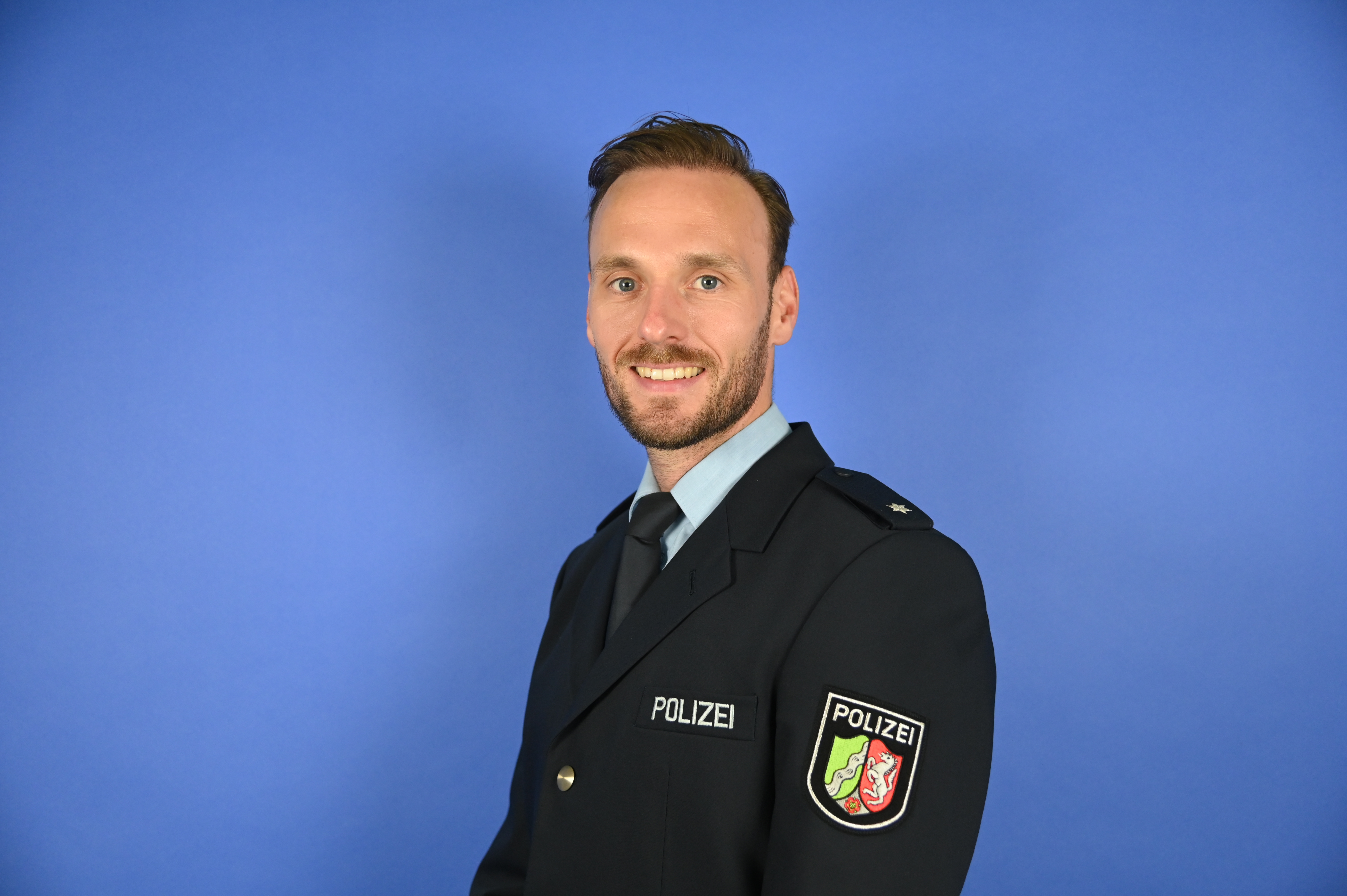 Zeigt den Pressesprecher Mark Ruhoff