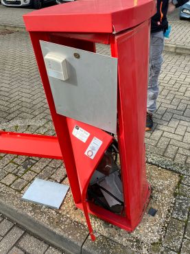 Damaged cabinet terminal